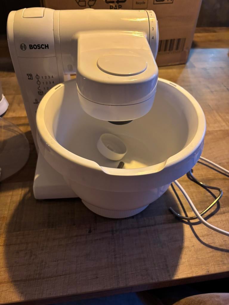 Complete bosch keukenmachine, 3 tot 4 liter, Ophalen, Zo goed als nieuw, 3 snelheden of meer