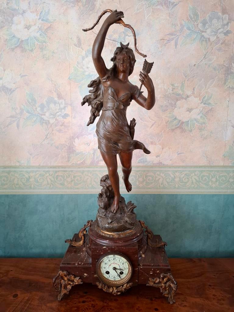 Antieke Diana klok door Kossowski, marmer en brons, Ophalen