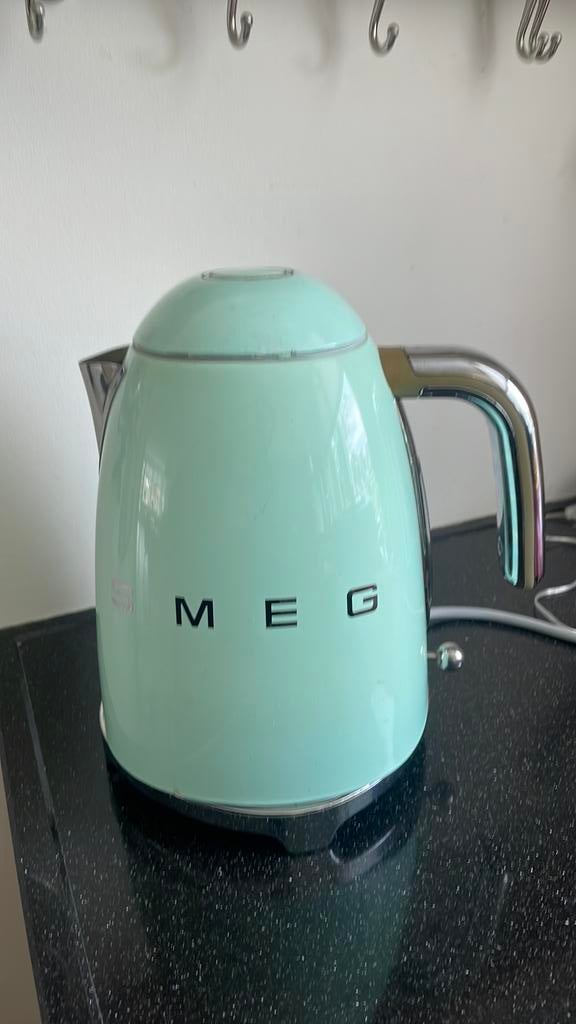 SMEG Waterkoker - Mintgroen, 1 tot 2 liter, Ophalen of Verzenden, Gebruikt, Draadloos