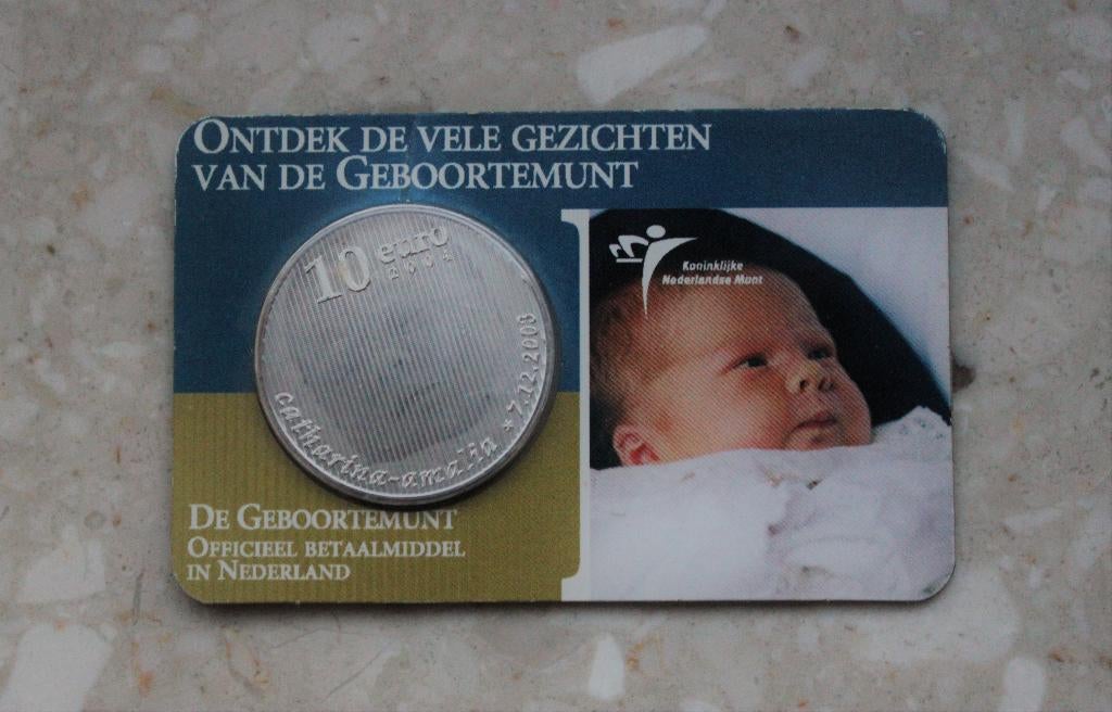 De Geboortemunt Amalia tientje 2004 in coincard, Postzegels en Munten, Ophalen of Verzenden, Koningin Beatrix, Euro's, Geboorte of Huwelijk