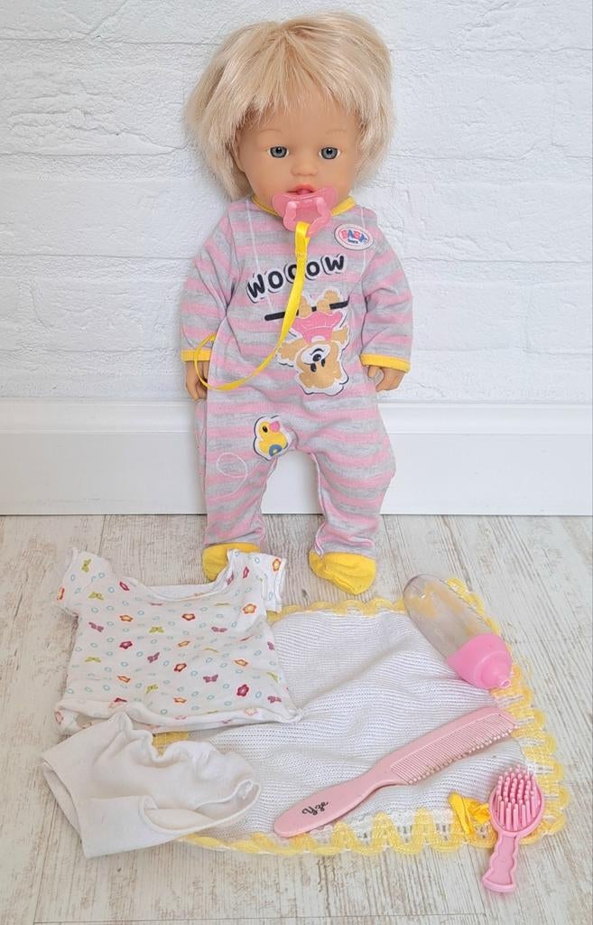 Zapf creation baby born pop 32 cm met veel spullen, Ophalen of Verzenden, Babypop