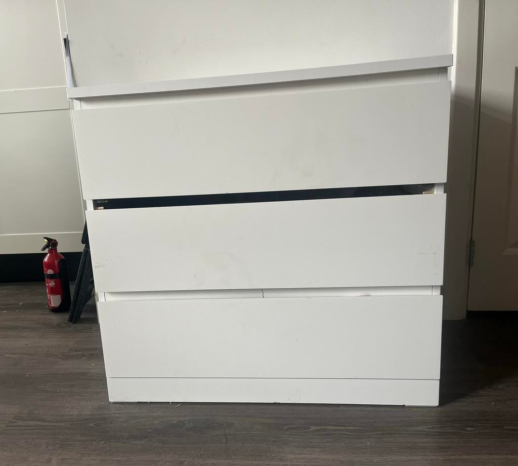 Gratis Ikea MALM kast 3 lades, Huis en Inrichting, Kasten | Ladekasten, Ophalen, 5 laden of meer, 50 tot 100 cm, Zo goed als nieuw