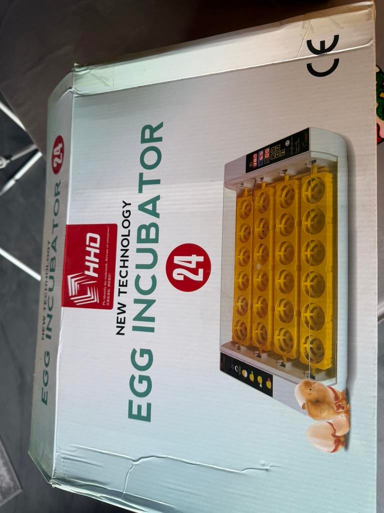 Nieuwe Broedmachine 24 eieren, Ophalen of Verzenden, Nieuw, Broedmachine