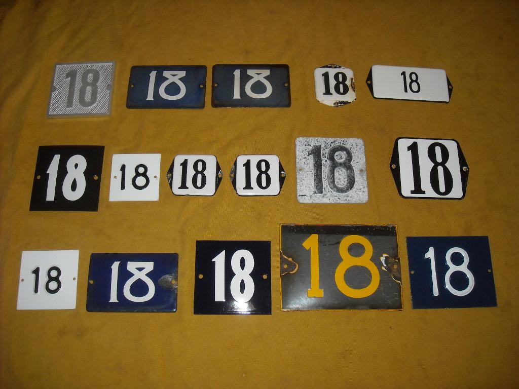 oud emaille huisnummer 18 ook 19 20 21 22 23 24 25 26 27 28, Antiek en Kunst, Ophalen of Verzenden