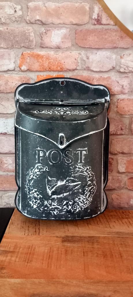 Clayre&Eef:Metalen Zwarte 39cm Muur Brievenbus❤️NIEUW❤️, 1446dt, Nieuw, Ophalen of Verzenden, Brmpy4@versatel.nl