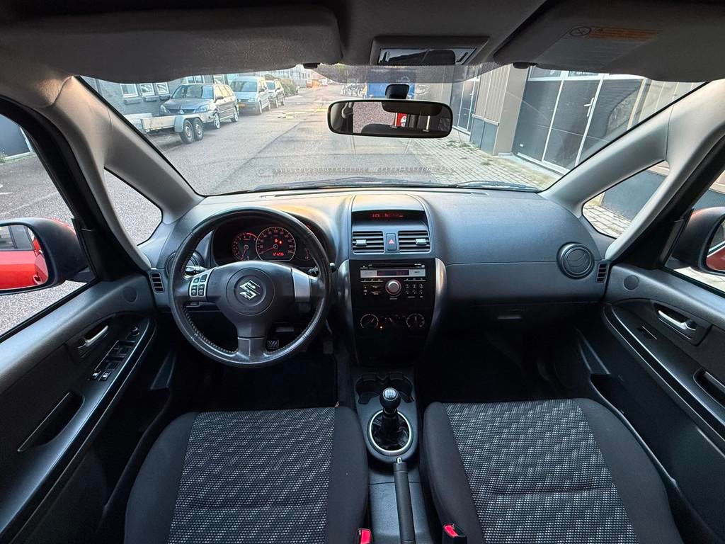 Suzuki SX4 1.6 Shogun Airco LM Velgen APK, 15 km/l, Gebruikt, Met garantie (alle), 49 €/maand