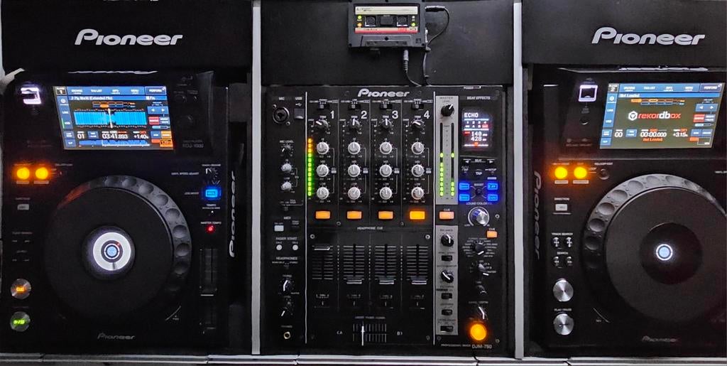 Pioneer DJ set met 2x XDJ-1000 en DJM-750, Muziek en Instrumenten, Dj-sets en Draaitafels, Ophalen of Verzenden, Zo goed als nieuw