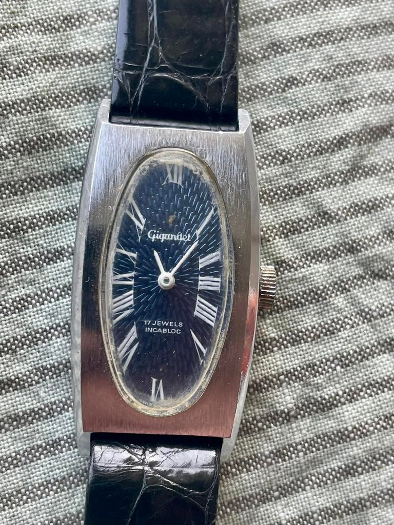 Gigandet tank blauw motief dial, Ophalen of Verzenden, Zo goed als nieuw, Blauw, IOS