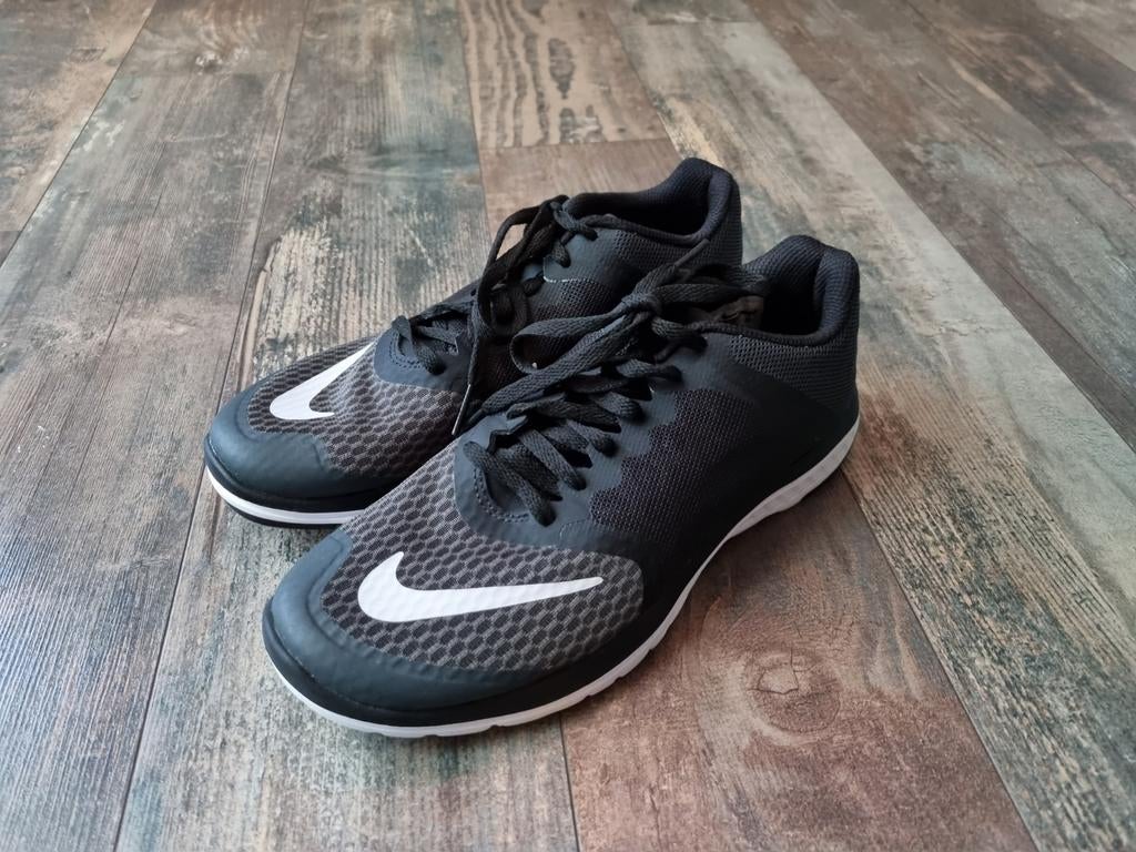 Nike running sneakers maat 37,5 nieuw, Zwart, Nike, Nieuw, Ophalen of Verzenden
