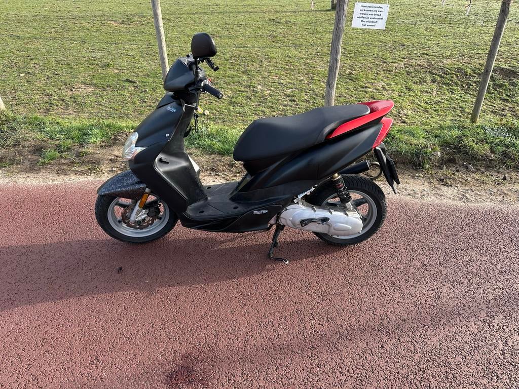 Yamaha Jog R Scooter - Goed Onderhouden, Ophalen, Gebruikt, Cilinder, Yamaha