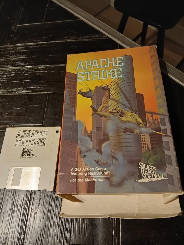 Apache Strike - PC Spel, Gebruikt, 1 speler, Ophalen of Verzenden, Vanaf 12 jaar