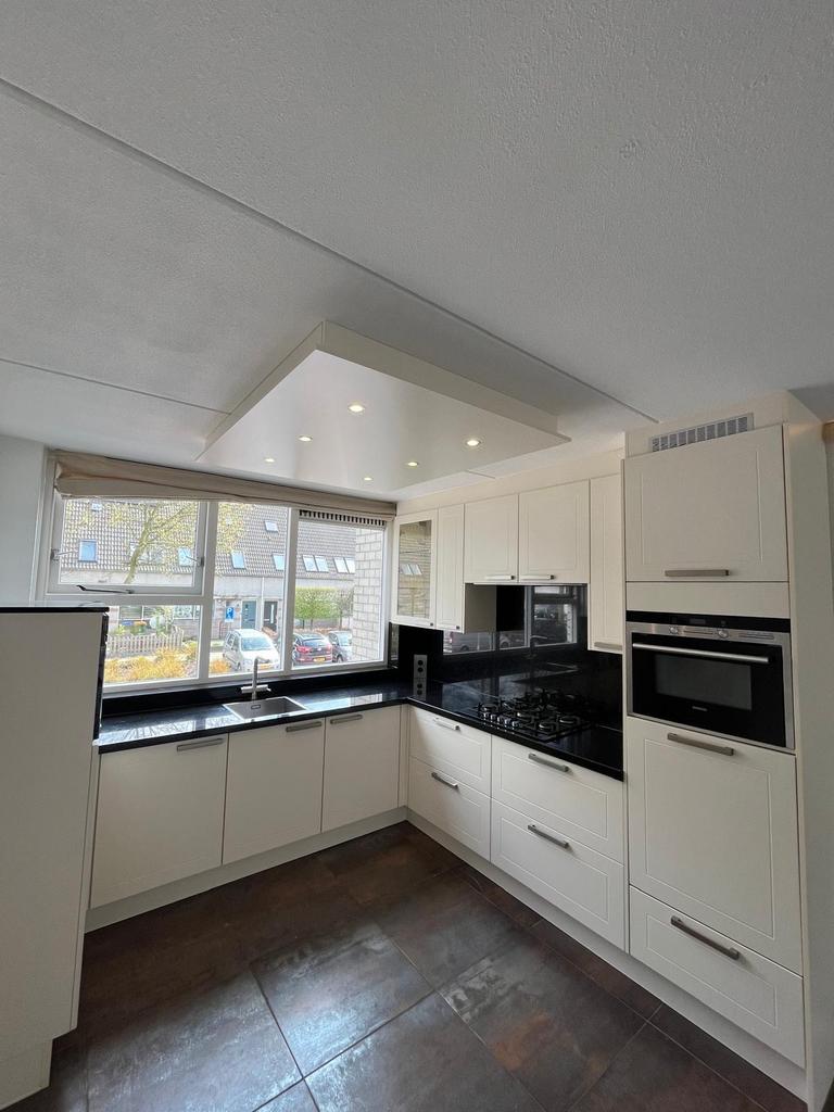 Complete keuken met Siemens apparatuur en plintboiler, Hoekkeuken, Graniet of Steen, Ophalen of Verzenden, Zo goed als nieuw