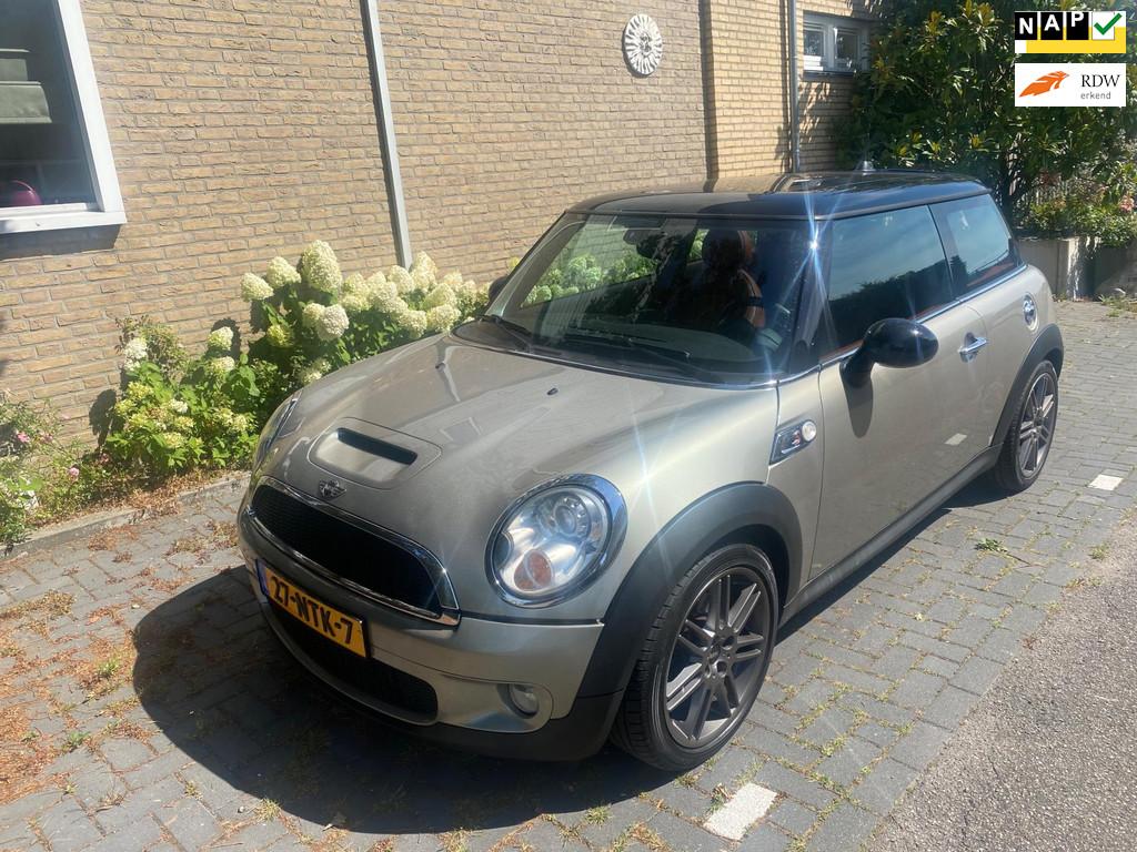 Mini Mini 1.6 Cooper S Chili, Auto's, Voorwielaandrijving, Gebruikt, 4 cilinders, 4 stoelen