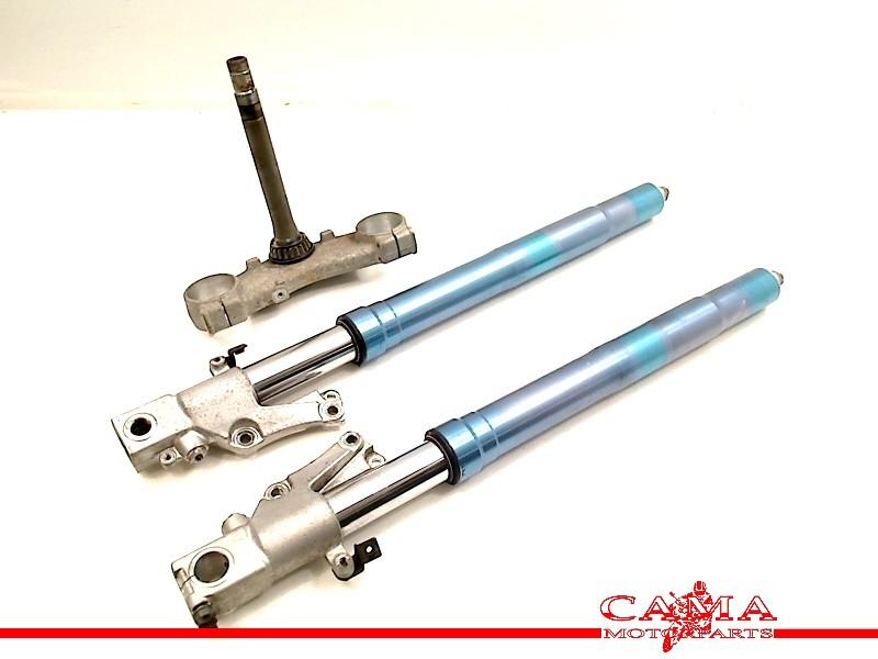 VOORVORK COMPLEET GSX R 750 1992-1995 (GSXR 750 GR7B), Dhr. S. di Majo, Gebruikt, Info@cama-motorparts.nl, P.J. Troelstraweg 8 8
3144 CX  MAASSLUIS, NL