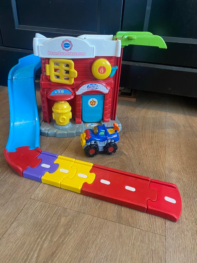 VTech ToetToet sets (Brandweerkazerne, hijskraan, kippenhok), Ophalen of Verzenden, Gebruikt, Jongen of Meisje