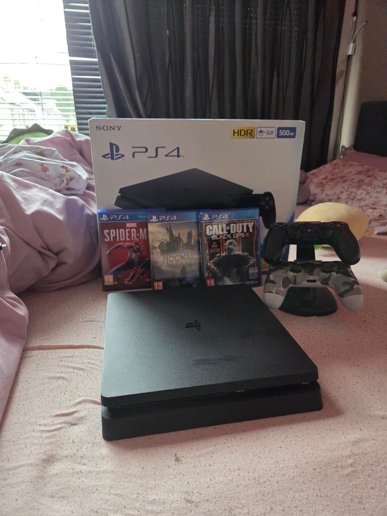 PS4 Slim met 2 controllers en 3 spellen, Spelcomputers en Games, Spelcomputers | Sony PlayStation 4, Ophalen of Verzenden