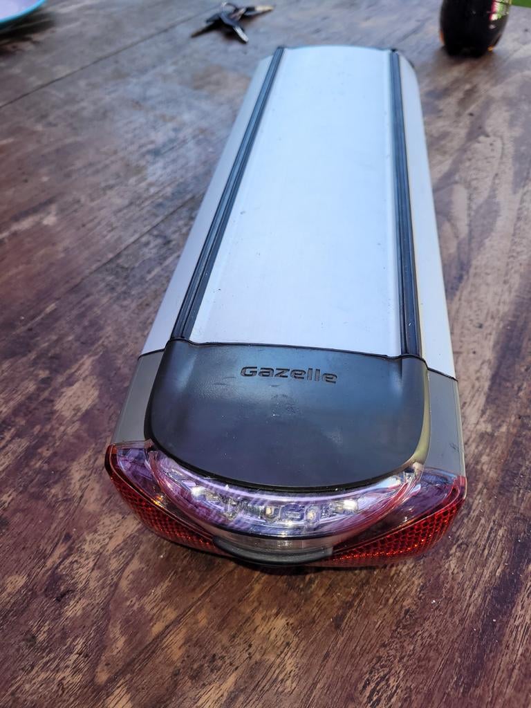 Gazelle innergy bronze accu en lader, Ophalen, Gebruikt