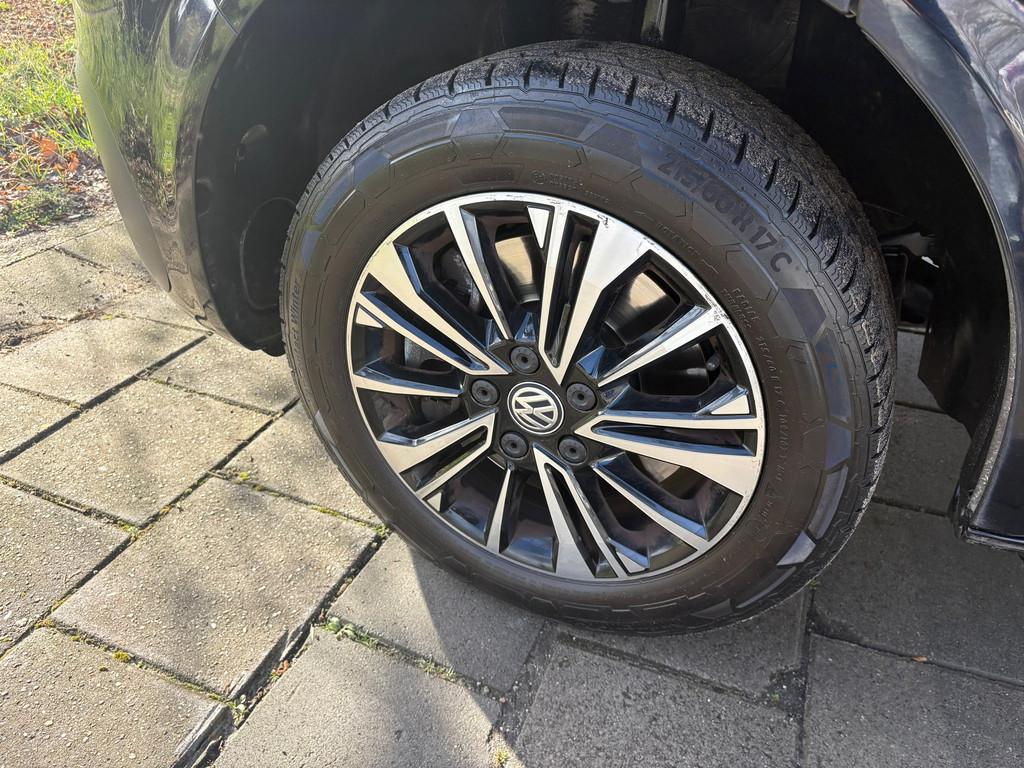 Volkswagen Transporter 2.0 TDI L2H1|DUBBELCABINE|AUTOMAAT|NA, Gebruikt, 4 cilinders, 2500 kg, Zwart