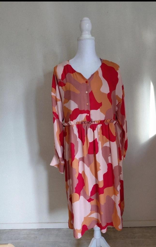 Jurk met abstracte print en onderjurk, Kleding | Dames, Maat 38/40 (M), Overige kleuren, Ophalen of Verzenden, Knielengte