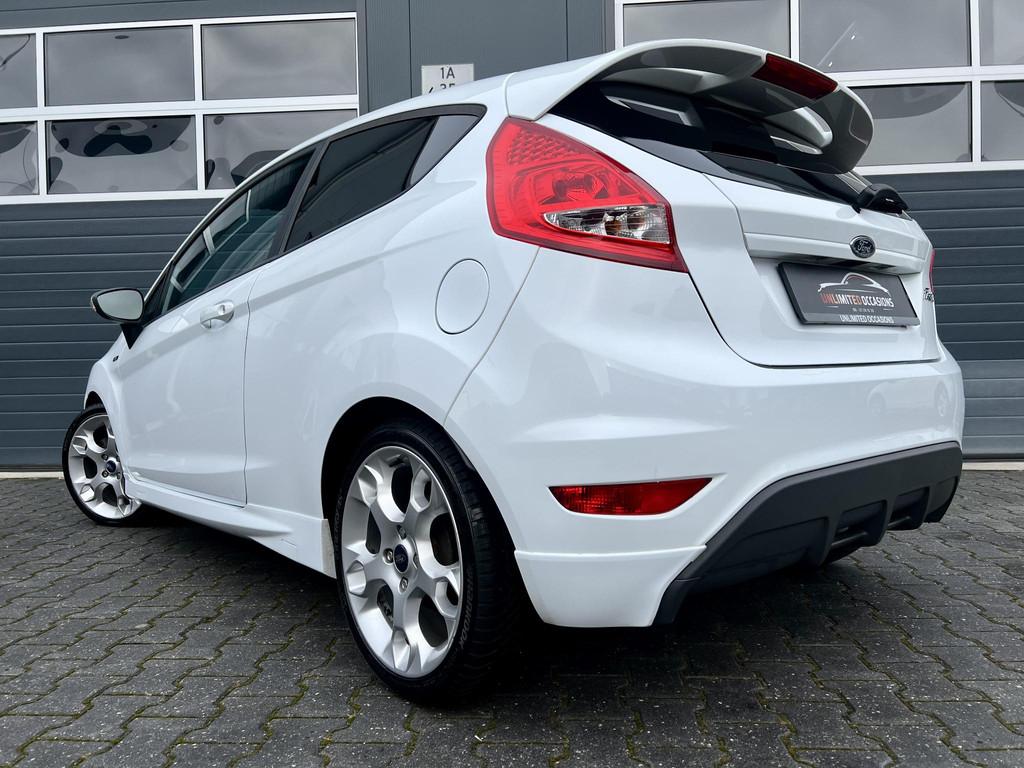 Ford Fiesta 1.6 INDIVIDUAL *LEER*ECC*ST-LINE*17”LMV*APK 2, Auto's, Ford, 1596 cc, Gebruikt, 4 cilinders, Stoelverwarming