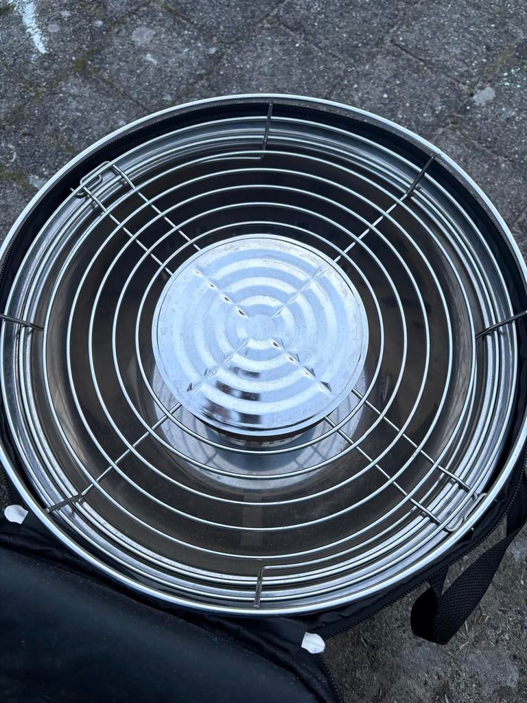 Draagbare BBQ met handige draagtas - Ideaal voor onderweg!, Ophalen of Verzenden, Zo goed als nieuw, Met accessoires