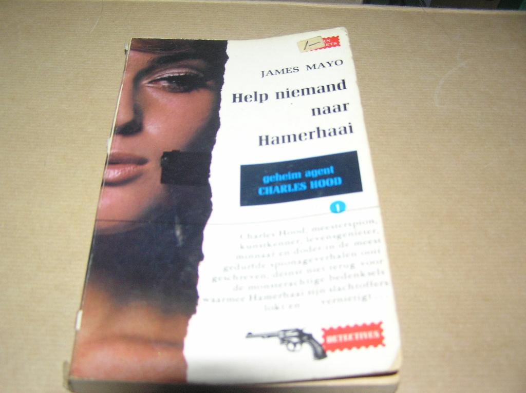 Help niemand naar Hamerhaai- James Mayo, Ophalen of Verzenden, Gelezen, James Mayo