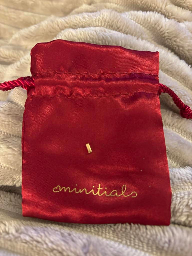 Minitials letter I 18 karaat goud, Overige merken, Gebruikt, Ophalen of Verzenden, 1 bedel