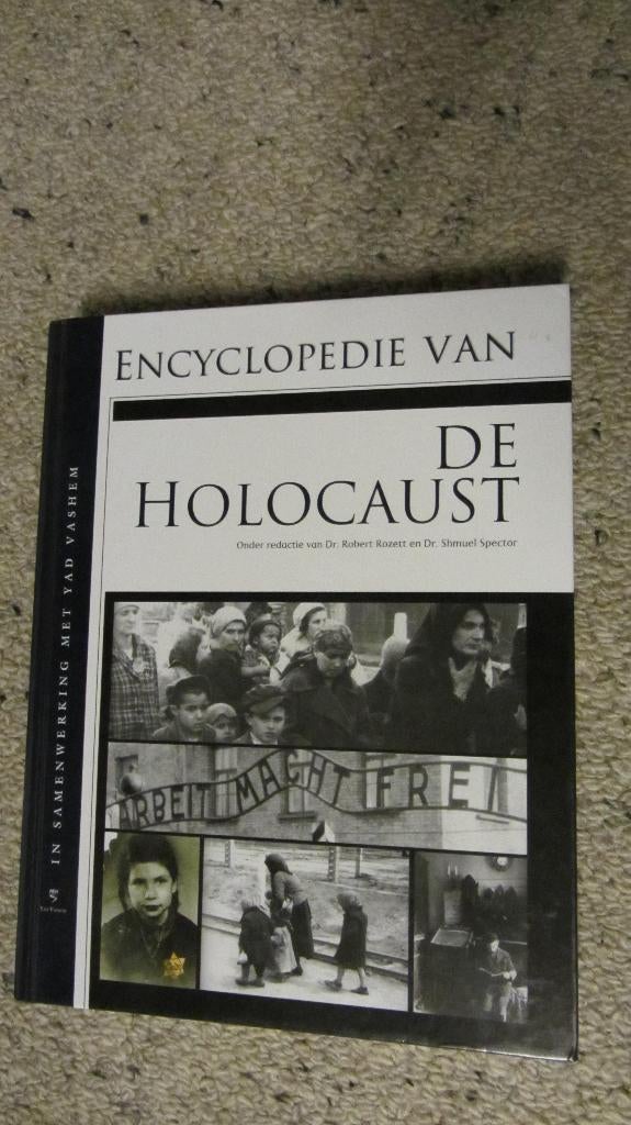 Encyclopedie van de Holocaust, Tweede Wereldoorlog, Ophalen of Verzenden, Zo goed als nieuw, Dr. Robert Rozett en Dr. Schmuel Spector