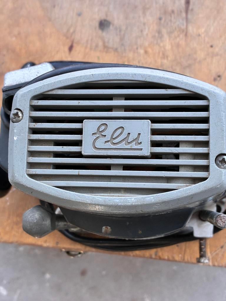 Elu mof 98 bovenfrees, Doe-het-zelf en Verbouw, Ophalen of Verzenden, Gebruikt, Elektrisch, Bovenfrees