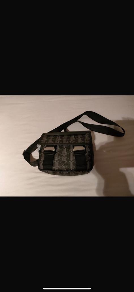 Lacoste schoudertas heren, Ophalen of Verzenden, Zo goed als nieuw, Zwart