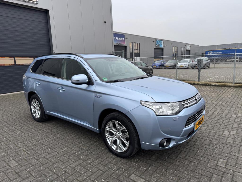 Mitsubishi Outlander 2.0 PHEV Instyle, 4 cilinders, Blauw, Vierwielaandrijving, Hybride Elektrisch/Benzine