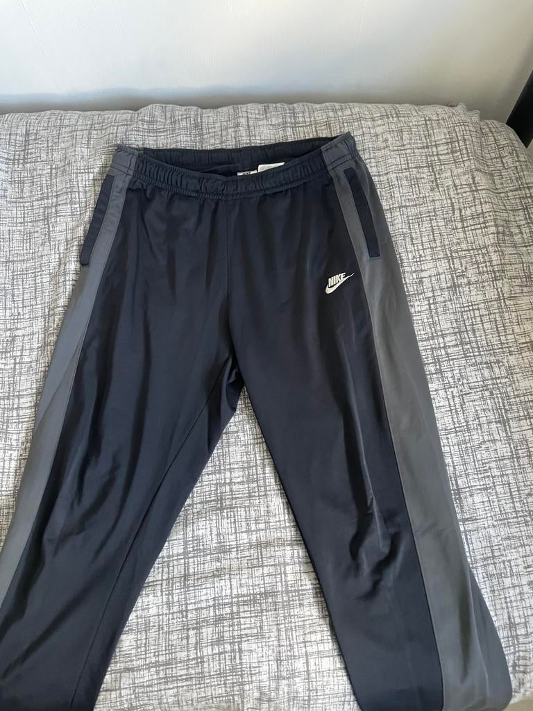 Nike Trainingsbroek Zwart Maat M, Ophalen of Verzenden, Zo goed als nieuw, Maat 48/50 (M), Zwart