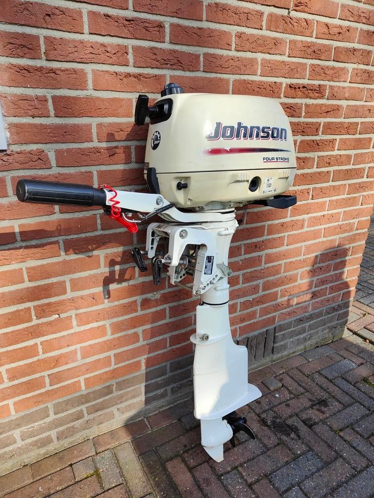 Johnson 4 takt langstaart buitenboordmotor, Watersport en Boten, Ophalen, Gebruikt, Minder dan 5 pk, Viertaktmotor