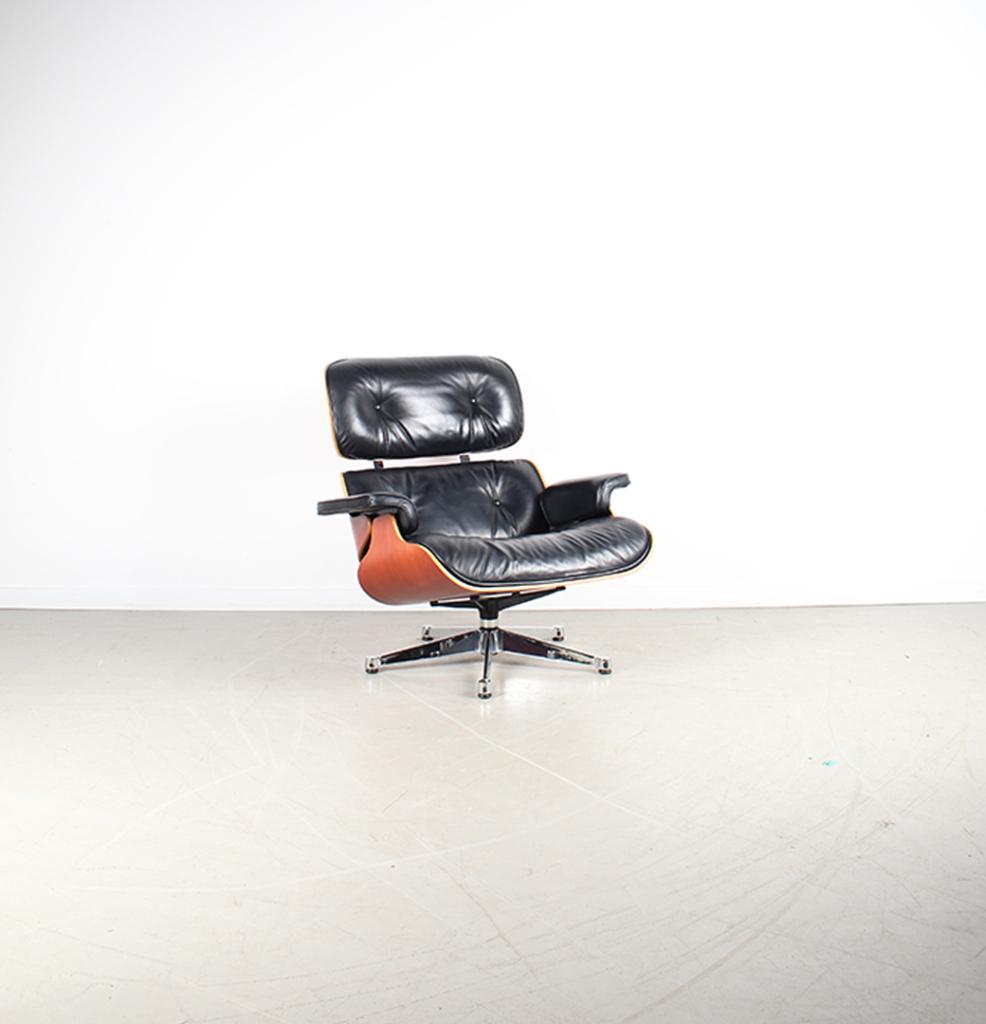 1x Vitra Eames Lounge Chair Zwart Leer, Kersenhout – Chroom, Niet ingevuld, Gebruikt, Niet ingevuld, 75 tot 100 cm