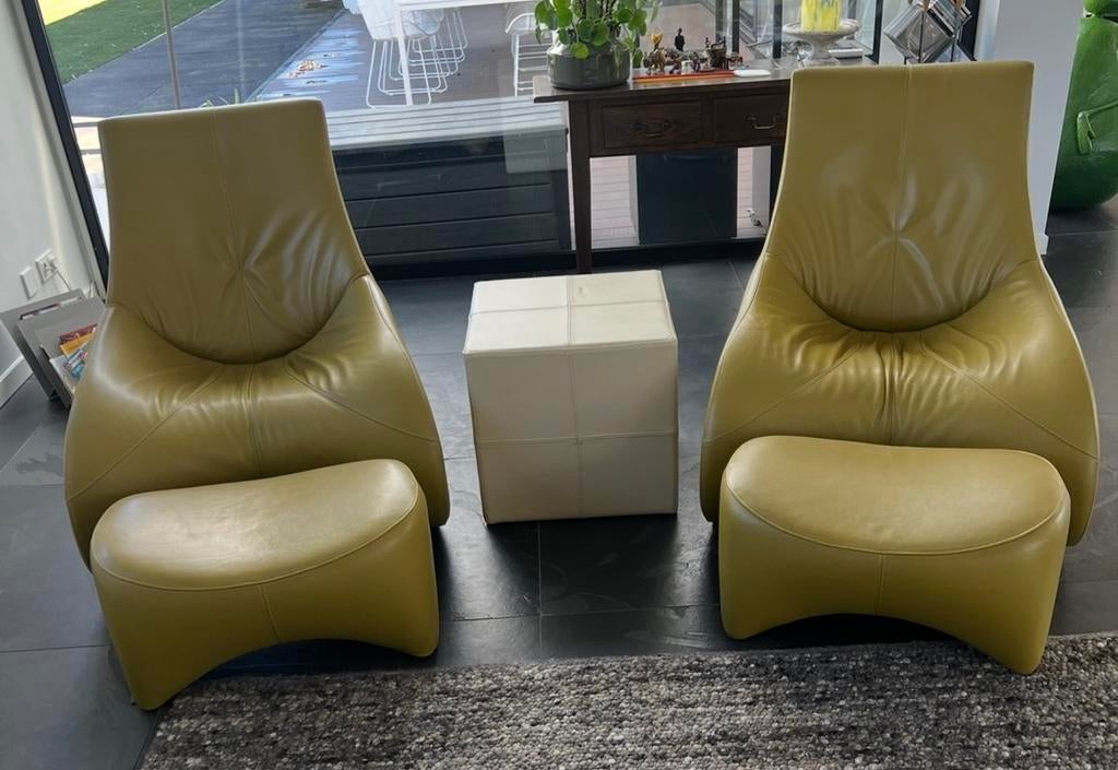 2 Leolux Darius fauteuils met 3 hockers. Groen, Huis en Inrichting, Fauteuils, Zo goed als nieuw, Leer, Ophalen of Verzenden