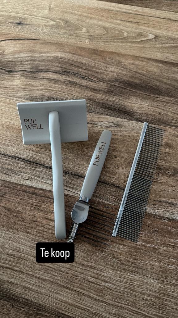 Pupwell kammen, Ophalen of Verzenden, Zo goed als nieuw