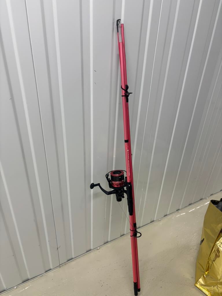 Karperhengel roze, Watersport en Boten, Hengelsport | Zeevissen, Ophalen of Verzenden, Zo goed als nieuw, Werphengel