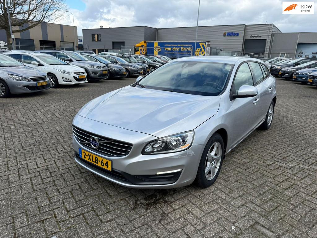 Volvo V60 2.0 D4 Kinetic, Voorwielaandrijving, Euro 6, 4 cilinders, Origineel Nederlands