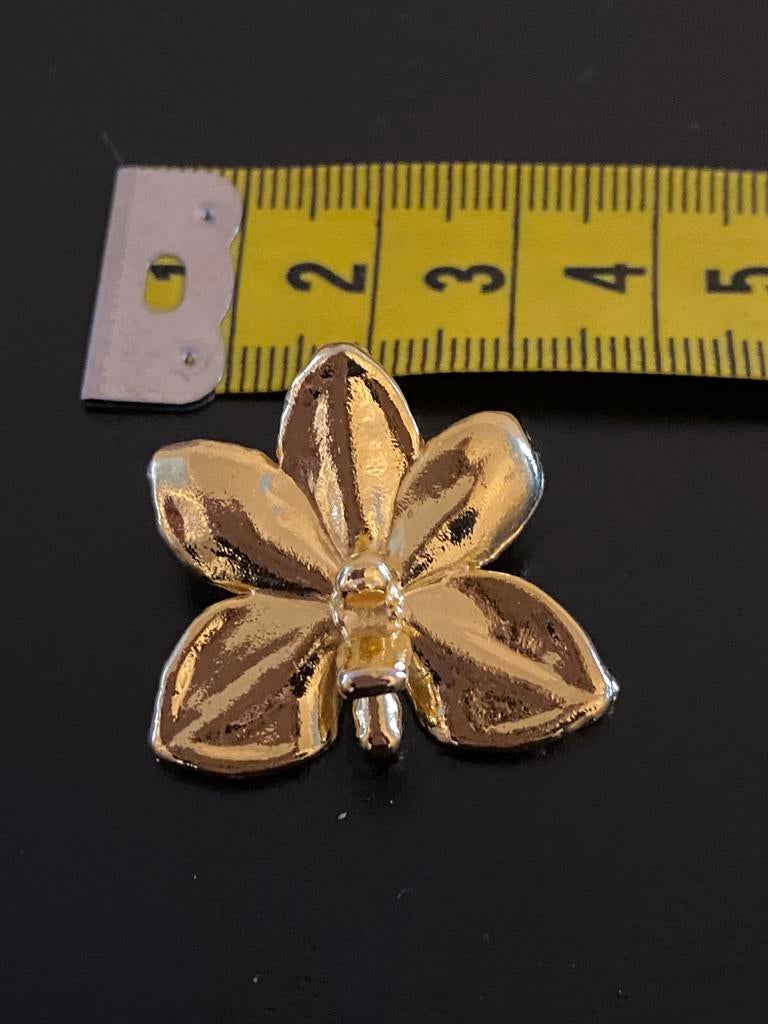 Vintage vergulde orchidee broche en/of hanger, Ophalen of Verzenden, Zo goed als nieuw, Goud, Overige materialen
