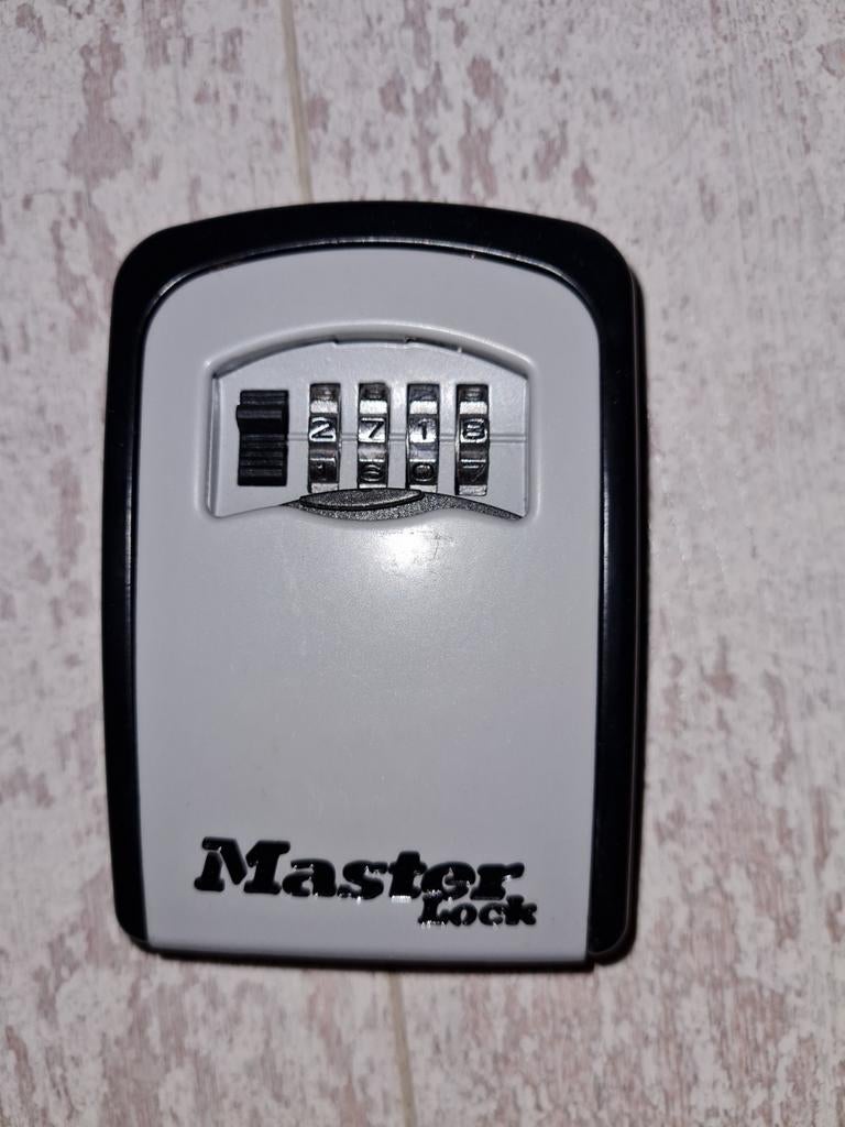 Masterlock sleutelkluisje - Zo goed als nieuw, Ophalen of Verzenden, Zo goed als nieuw, Overige typen