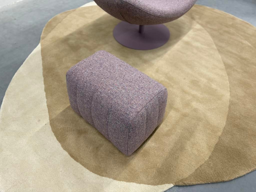 Nieuw Label Van den Berg Cocoon Poef Stof Design Hocker, Nieuw, Stof, Leolux Harvink Jori Rolf Benz Design on Stock Eyye Montis