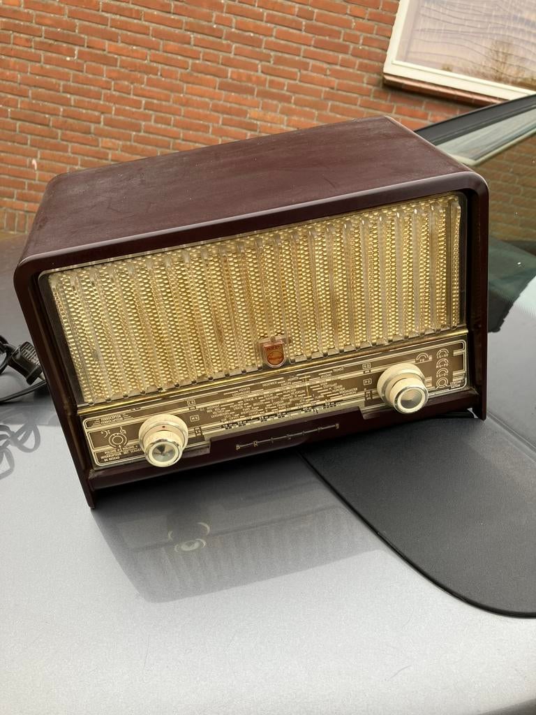 Bakeliet philips radio, Ophalen