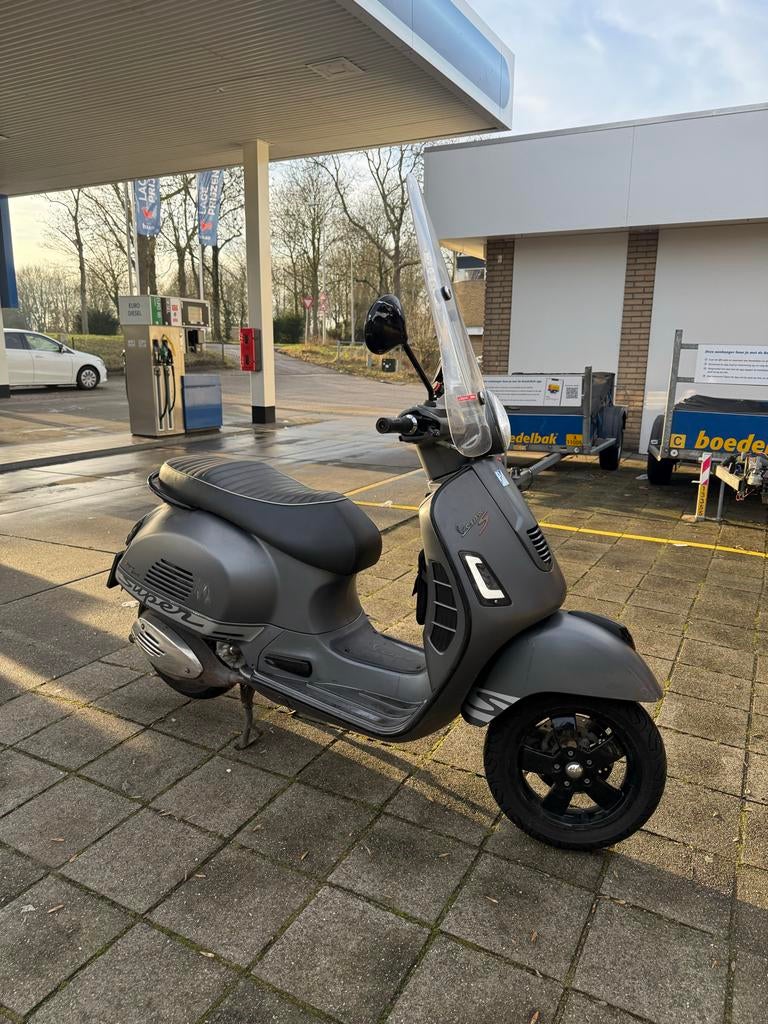 Vespa GTS 300 HPE - Bouwjaar 2014, Ophalen, Gebruikt, Maximaal 45 km/u, Overige modellen