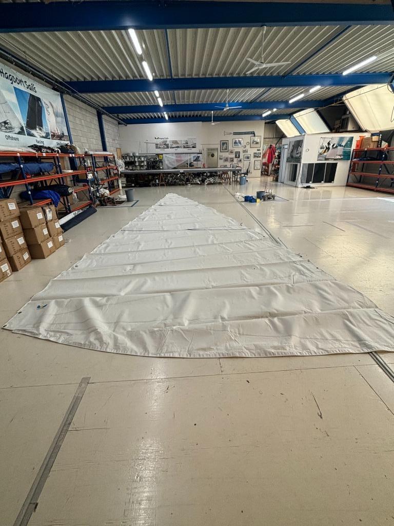 9. Nieuw Grootzeil, Watersport en Boten, Zeilen en Zeiltoebehoren, Nieuw, Grootzeil, 30 tot 60 m², Ophalen