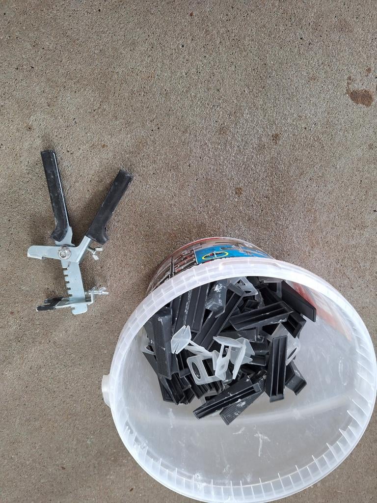 Tegel, Ophalen of Verzenden