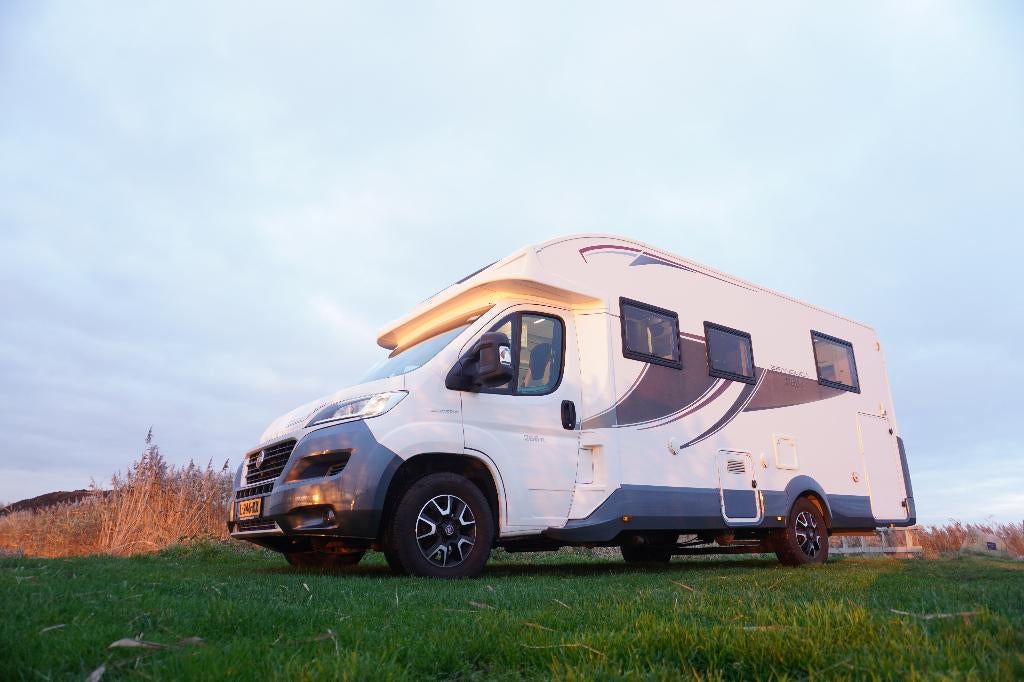 Camper te huur * 4-persoons * Inclusief inventaris