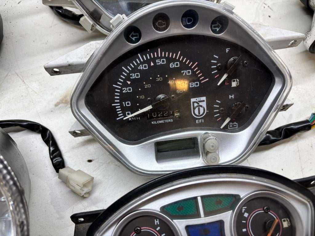 Veel verschillende onderdelen Riva/BTC/AGM Vespa Look, Fietsen en Brommers, Gebruikt, Blok, Riva, Ophalen of Verzenden