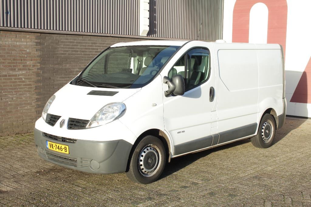 Renault Trafic 2.0 DCI 84KW 2014, Voorwielaandrijving, Euro 5, Stof, 1995 cc