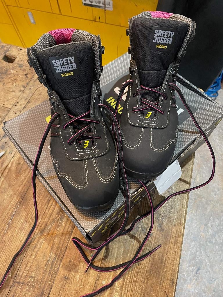 Safety Jogger veiligheidsschoen SJ Isis S3 zwart hoog mt. 39, Safety Jogger, Ophalen of Verzenden, Zo goed als nieuw, Werkschoenen