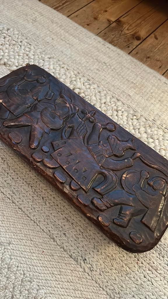Vintage folklore handgestoken handgesneden houten opbergdoos, Ophalen of Verzenden